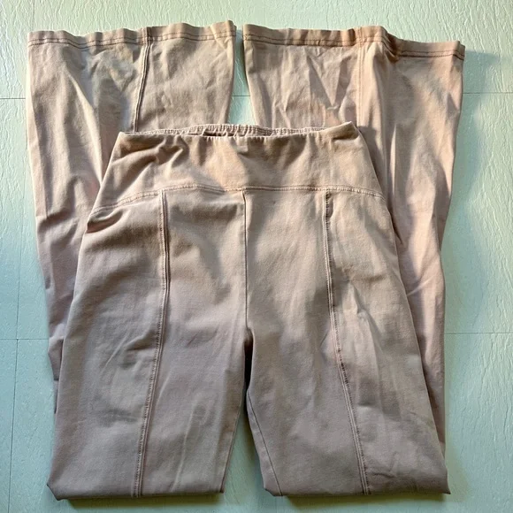 Out from Under Aria pants in soft pink - Picture 3 of 8